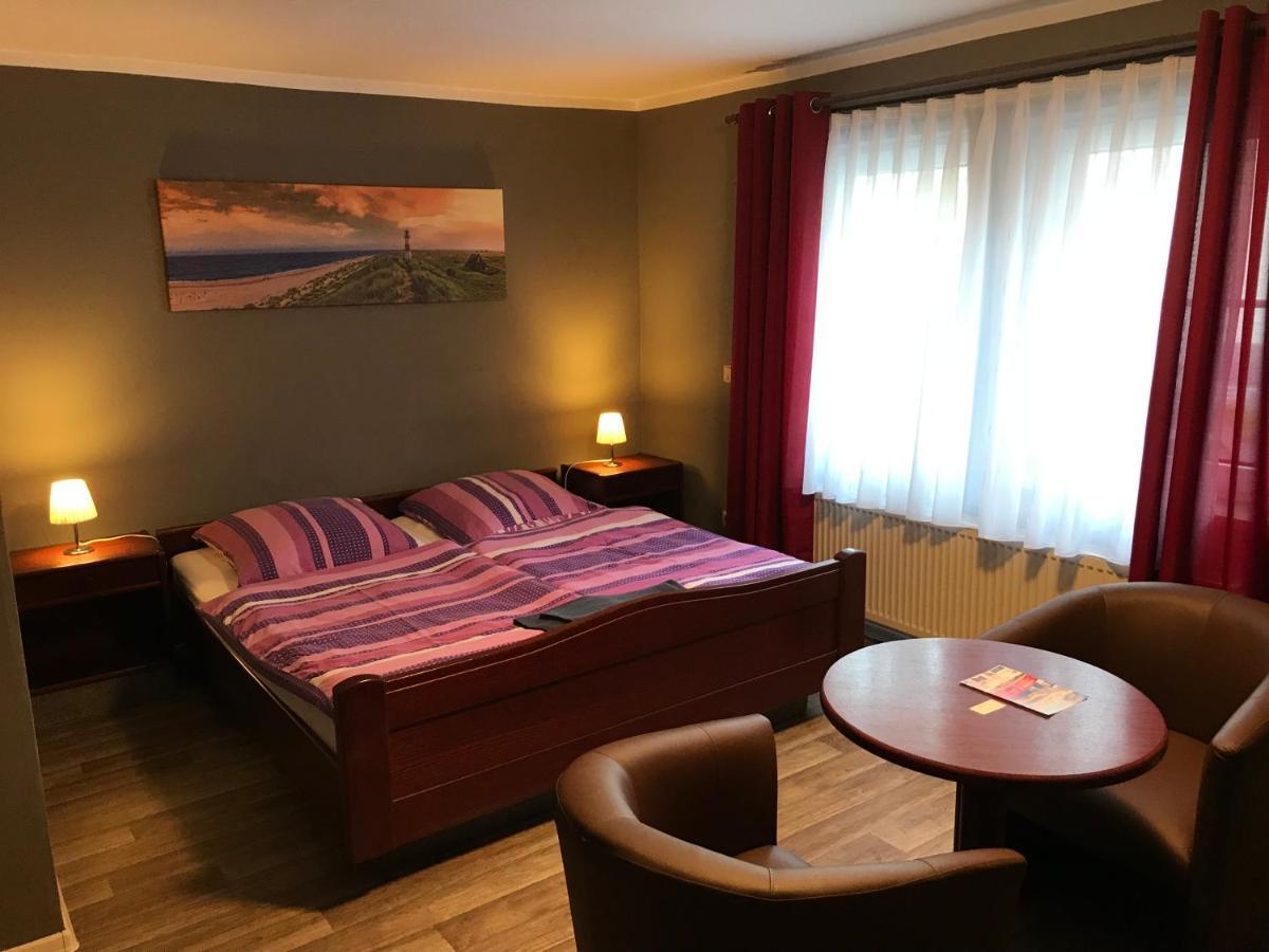 Pension Am Stadtrand Zerbst Экстерьер фото