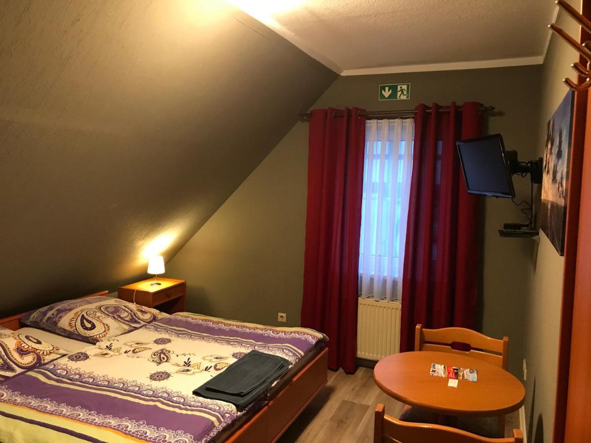 Pension Am Stadtrand Zerbst Экстерьер фото
